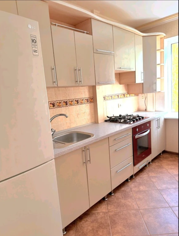 Продам 2-х комнатную квартиру на 6/9 пр.Мира / пл.Победы