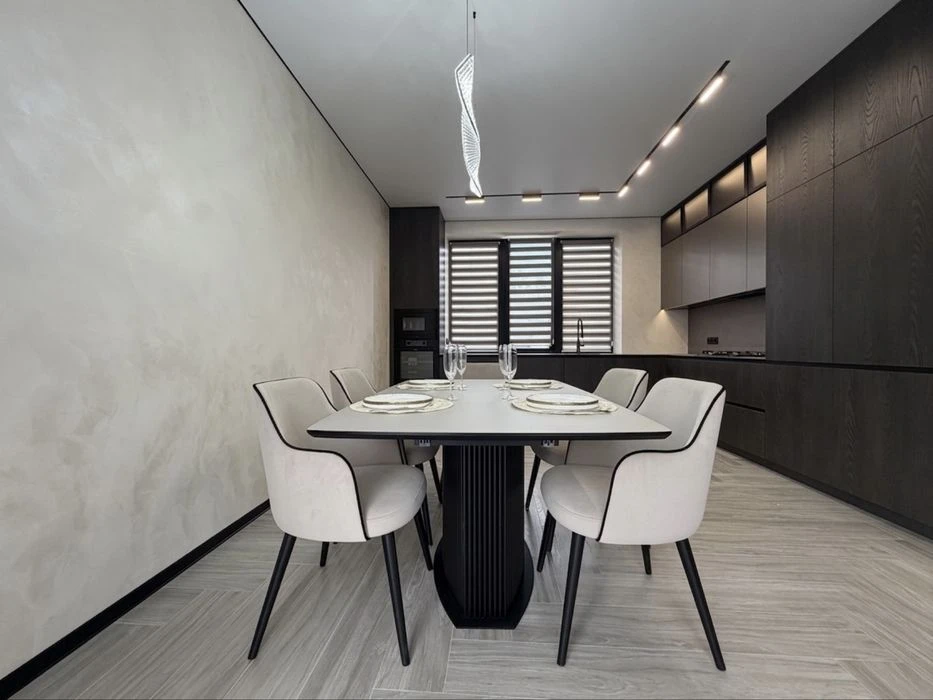 Sale of an exclusive house with renovation