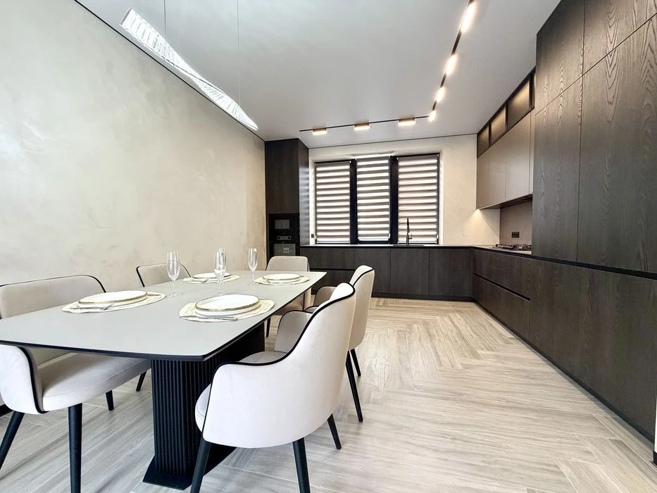 Sale of an exclusive house with renovation