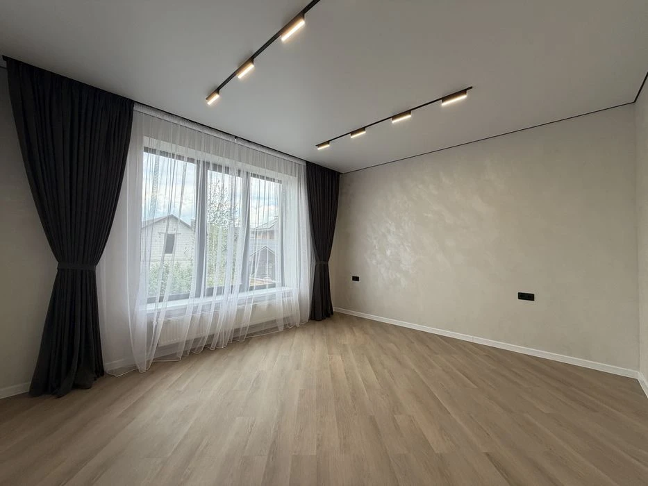 Sale of an exclusive house with renovation