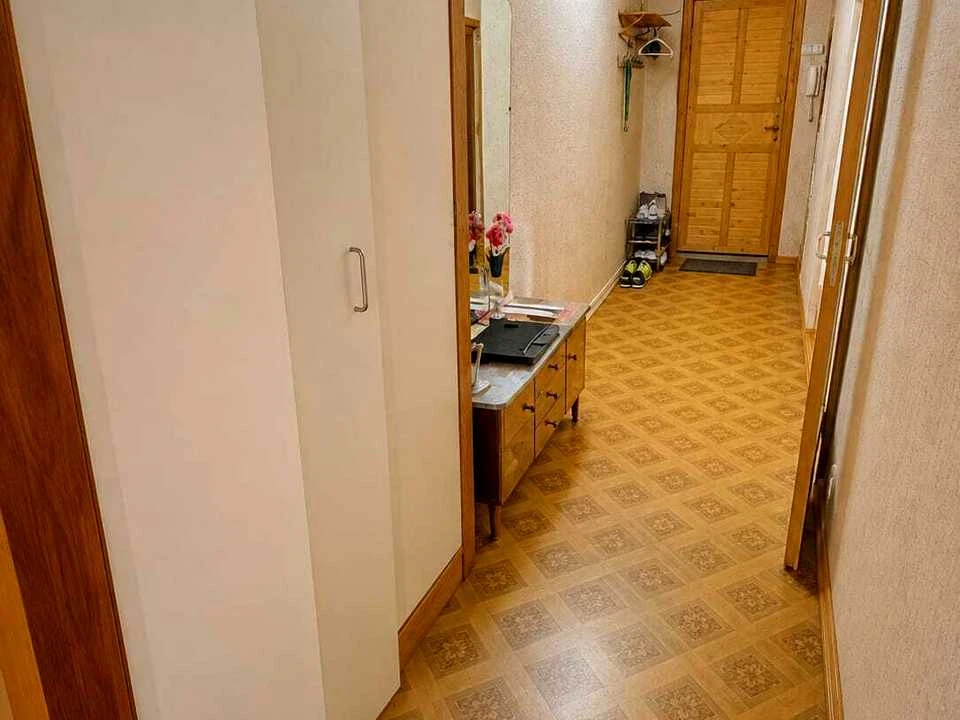 Квартира. Стратегічне шосе, Київ