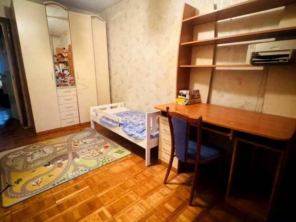 Квартира. Стратегічне шосе, Київ