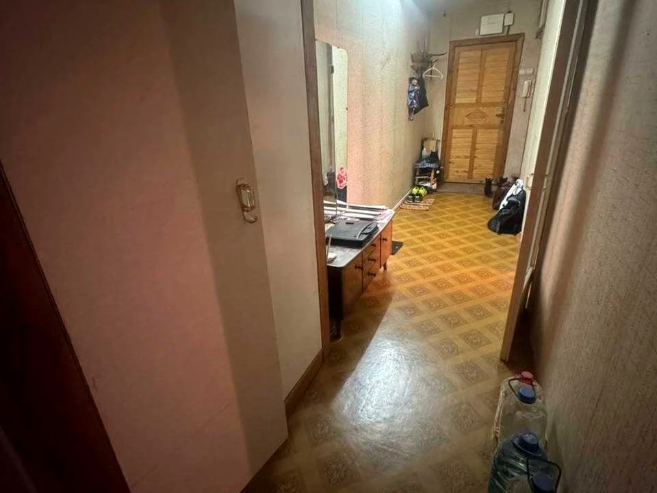 Квартира. Стратегічне шосе, Київ