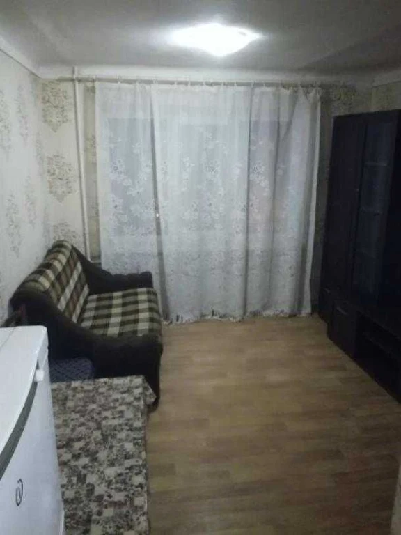 Продам 1к. гостинку со своими службами на Салтовке