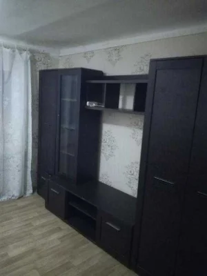 Продам 1к. гостинку со своими службами на Салтовке