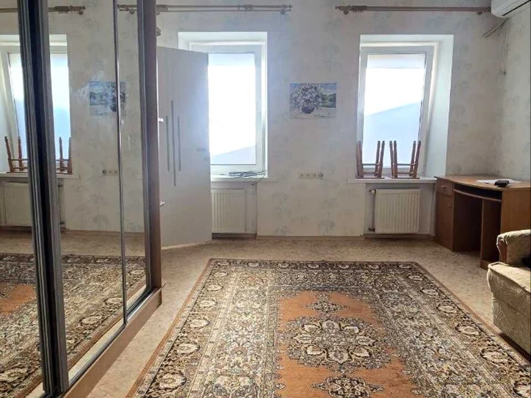 Apartment. Bogdan Khmelnytsky Street, Odessa