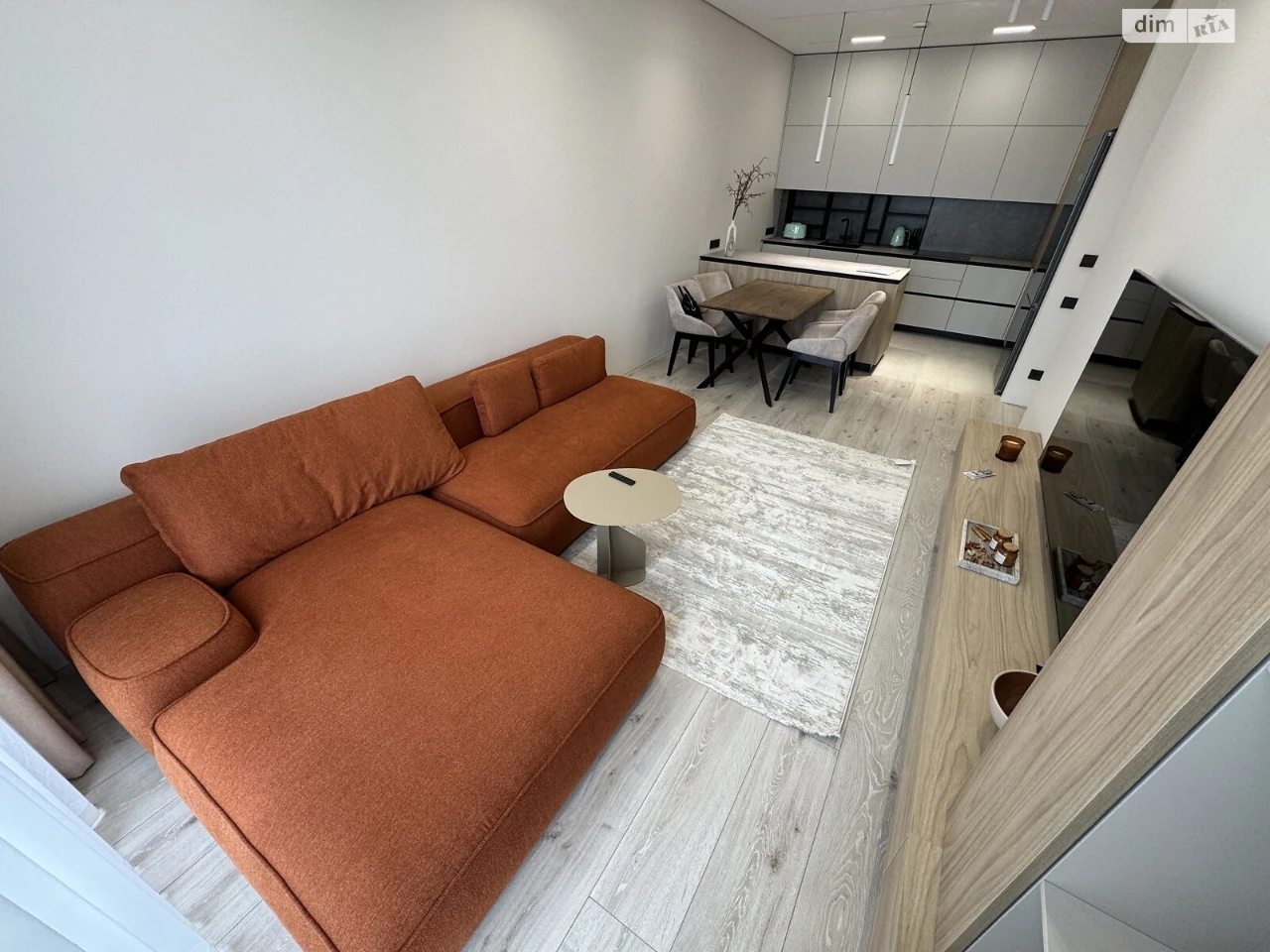 Long-Term Rental Apartment, Vishenka