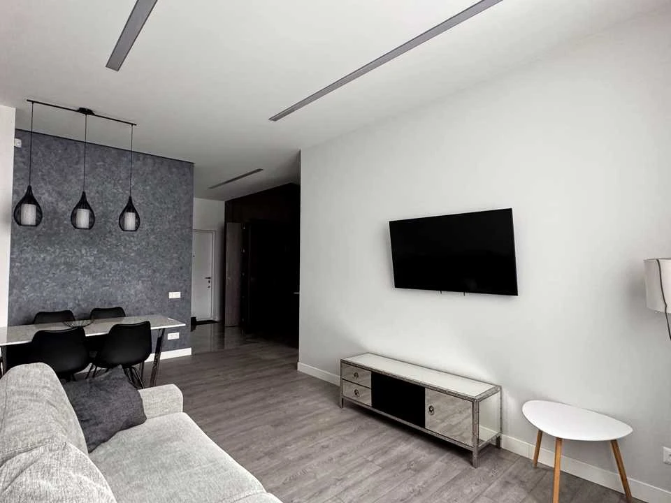Apartment. Kyiv, Saperne Pole Street