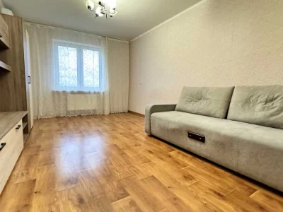 Apartment. Yasynuvat Street, Kyiv