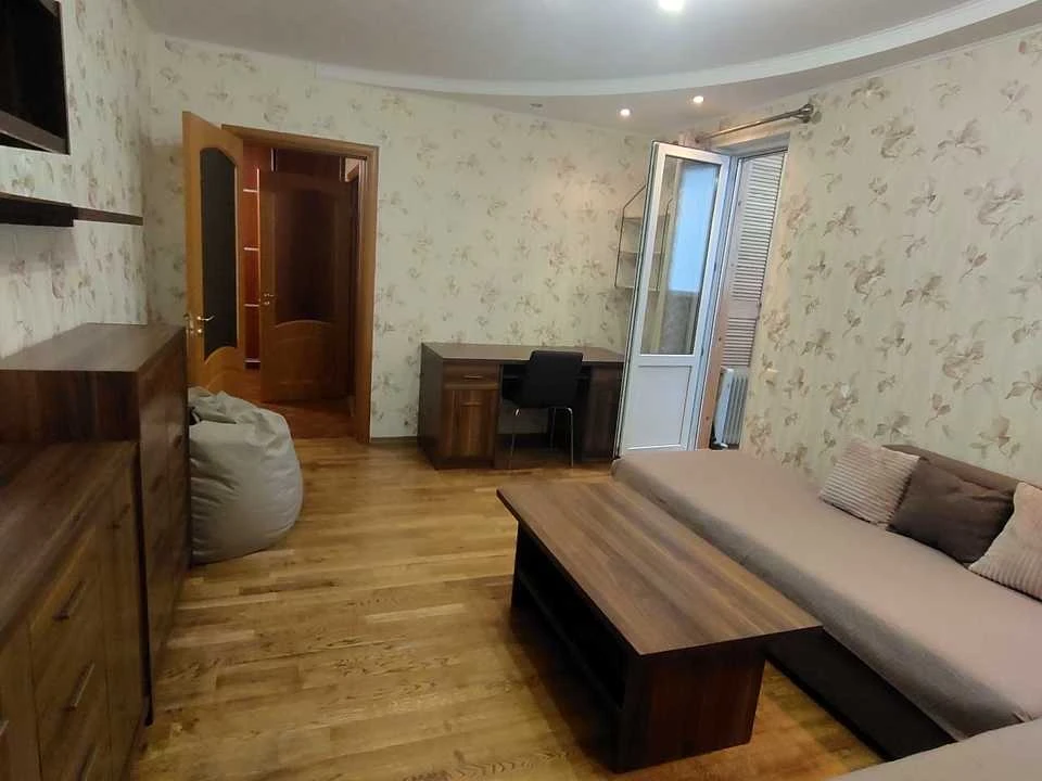 Квартира. Київ, вулиця Миколи Лаврухіна