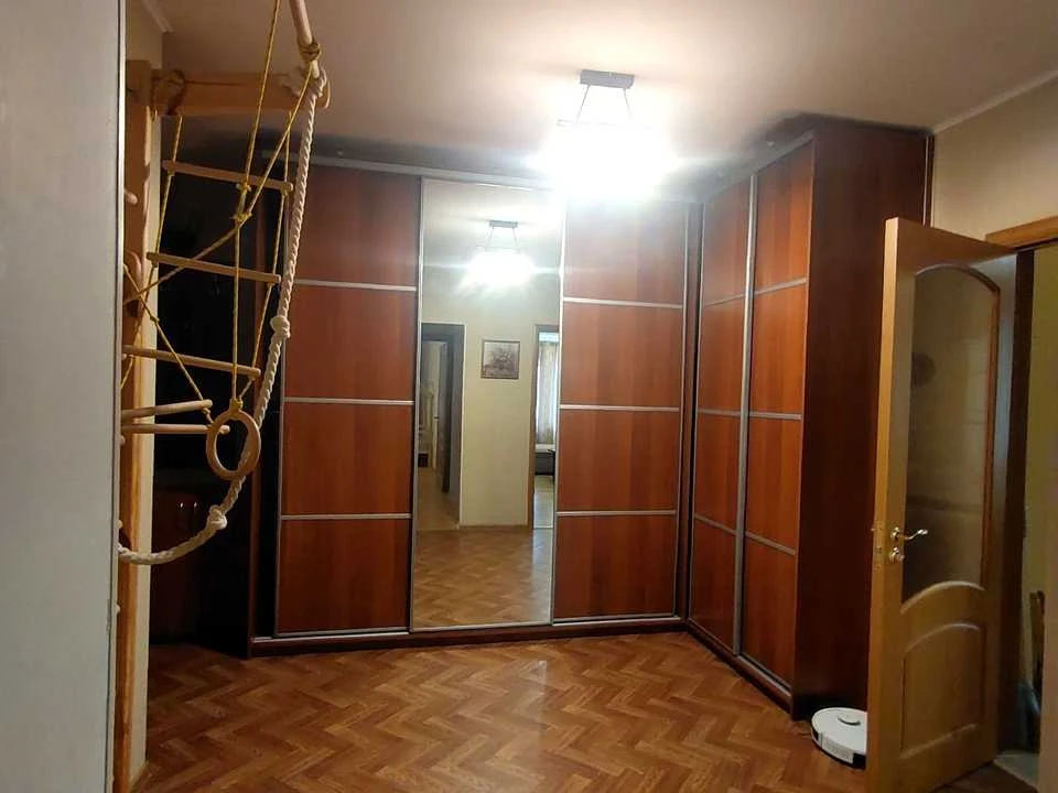 Квартира. Київ, вулиця Миколи Лаврухіна