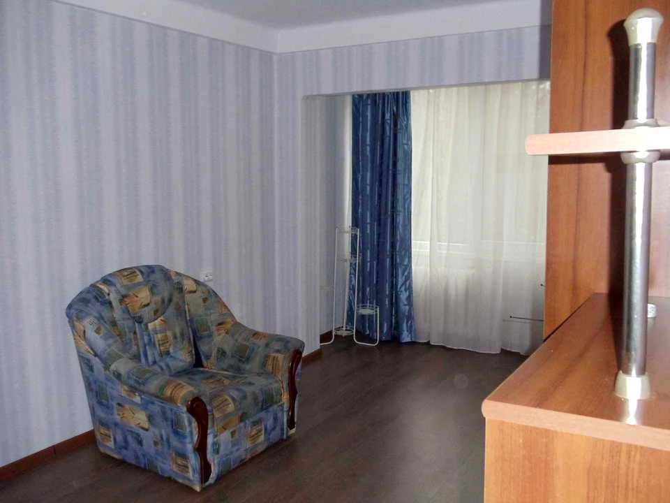 Apartment. Pechenyiska St, Kyiv
