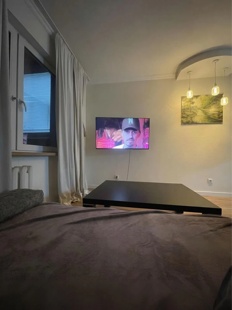 Продается 1-комнатная квартира на Лаврухина 16, 55м²/2