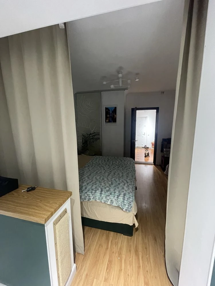 Продается 1-комнатная квартира на Лаврухина 16, 55м²/2