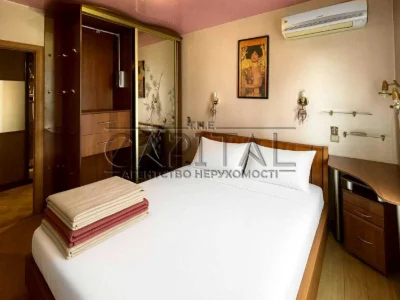 Продаж 2-кімнатної квартири / 52 м² / Вирлиця / вул. Архітектора Ве