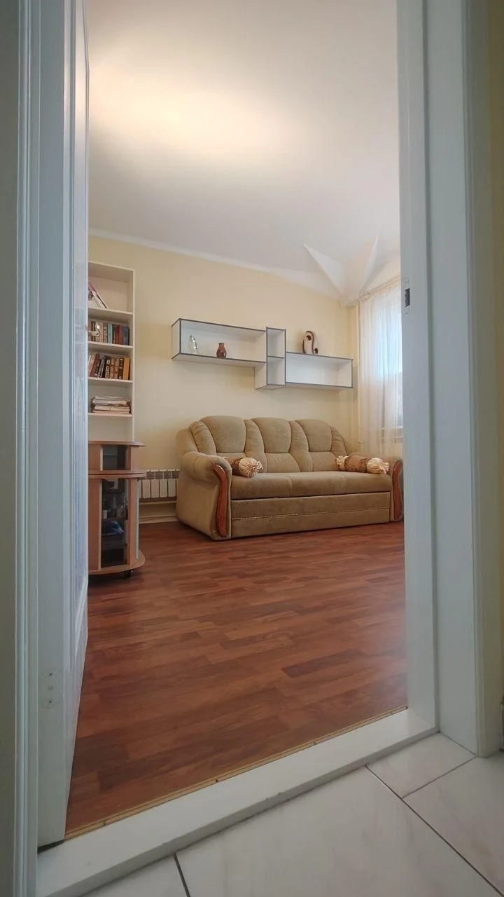 Продам 3-к квартиру, Гвардейцев Широнинцев ул., 28, Салтовка