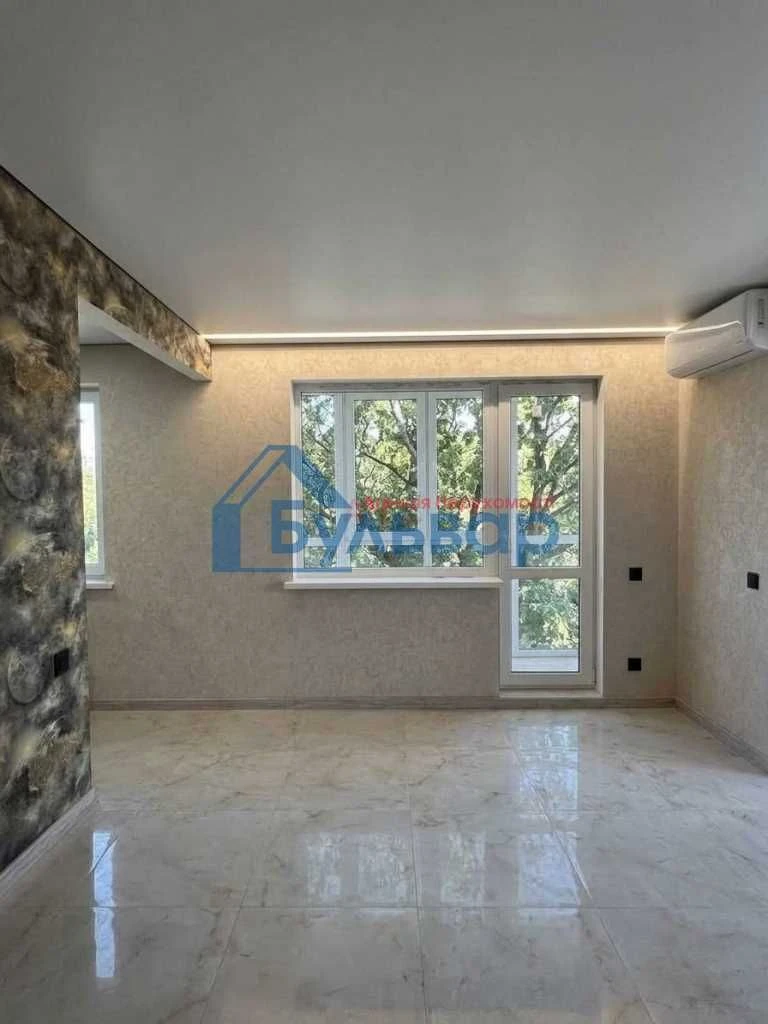 3-room apartment 52 sq m, kitchen-studio + 2 rooms, FRESH EURO-REPAIR, m-