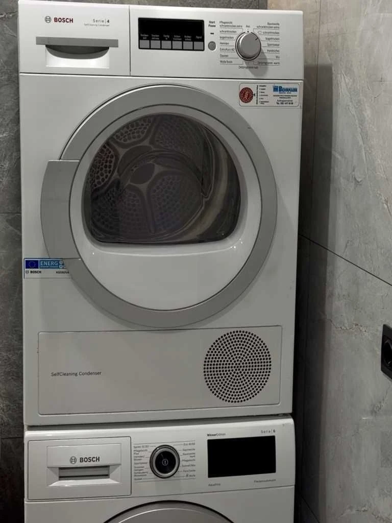 3-room apartment 52 sq m, kitchen-studio + 2 rooms, FRESH EURO-REPAIR, m-