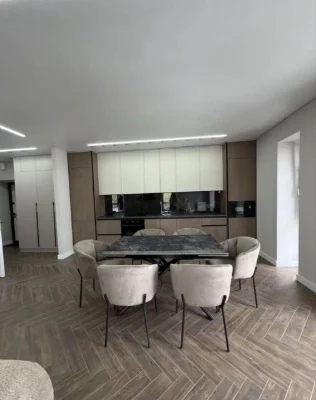 2-room apartment, West Towers Residence, Legots'koho St., 64A, New