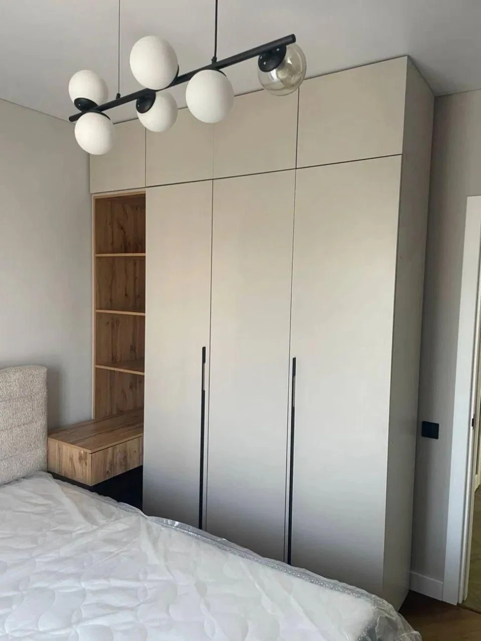 2-room apartment, West Towers Residence, Legots'koho St., 64A, New