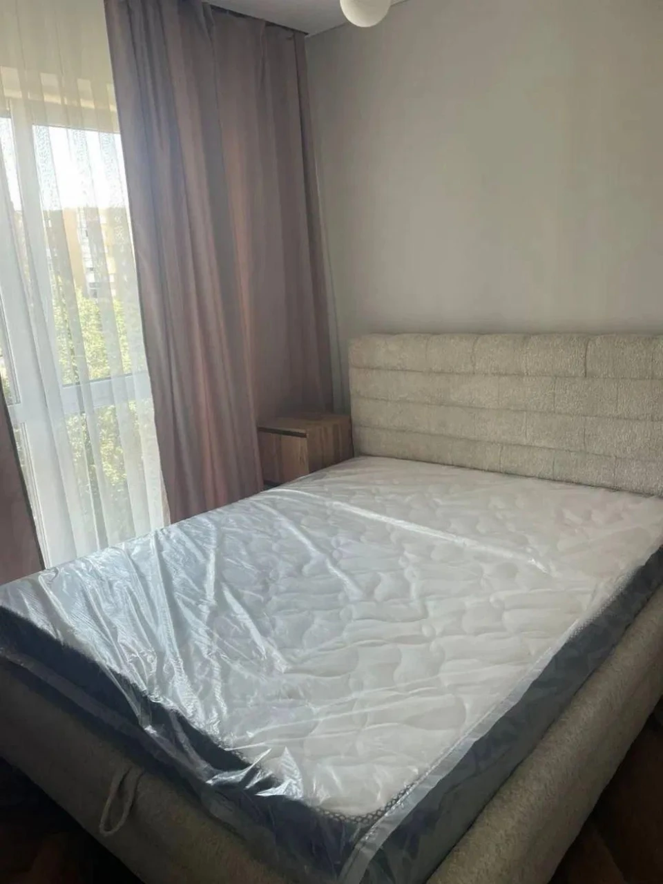 2-room apartment, West Towers Residence, Legots'koho St., 64A, New