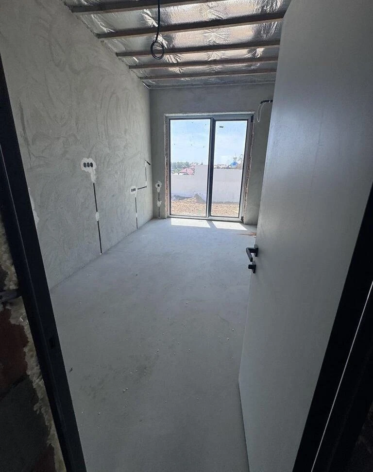 Сучасний будинок 168 м² у районі Червениці з підземним паркі
