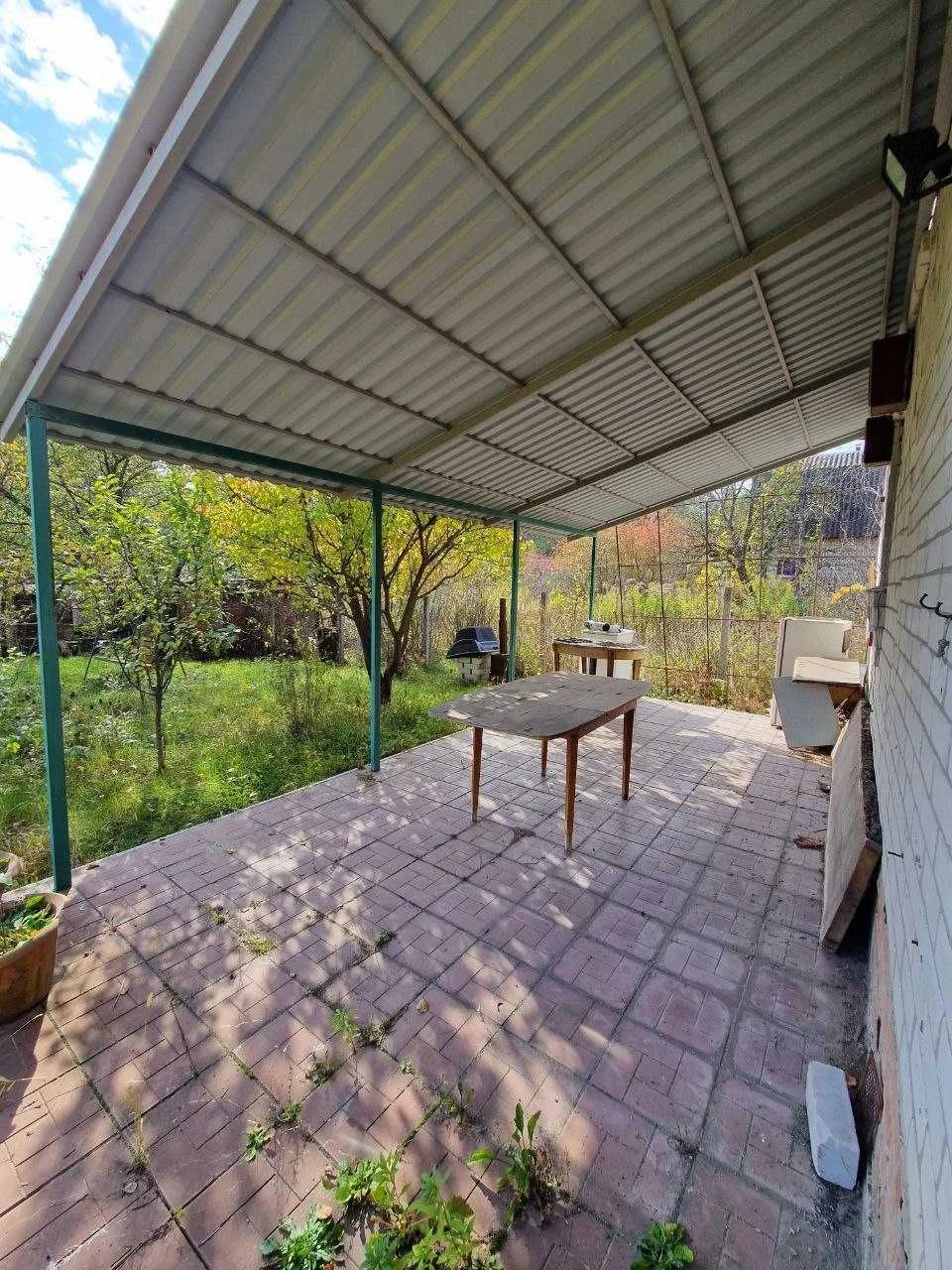 Country house for sale in ST Yuliivne