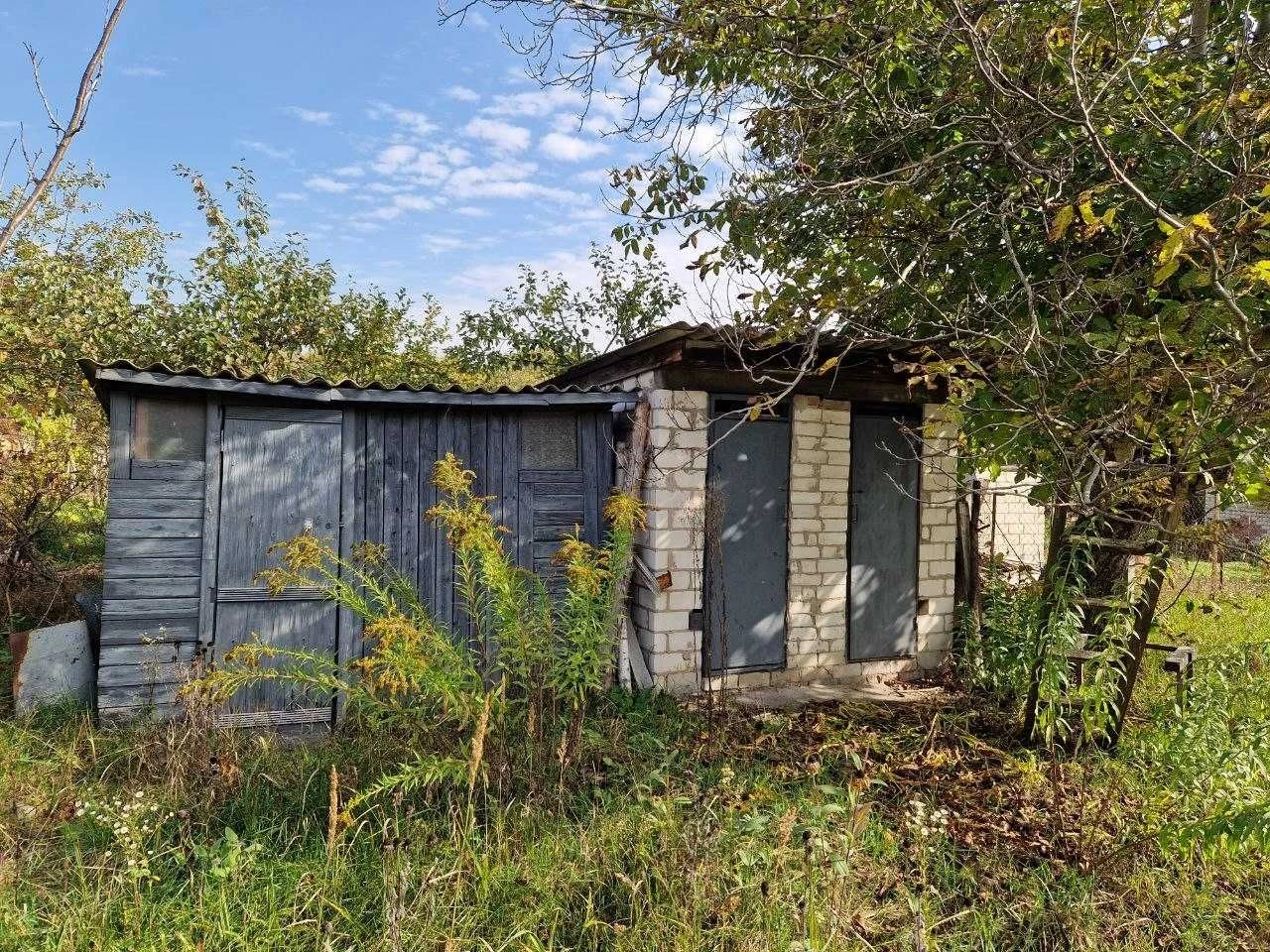 Country house for sale in ST Yuliivne