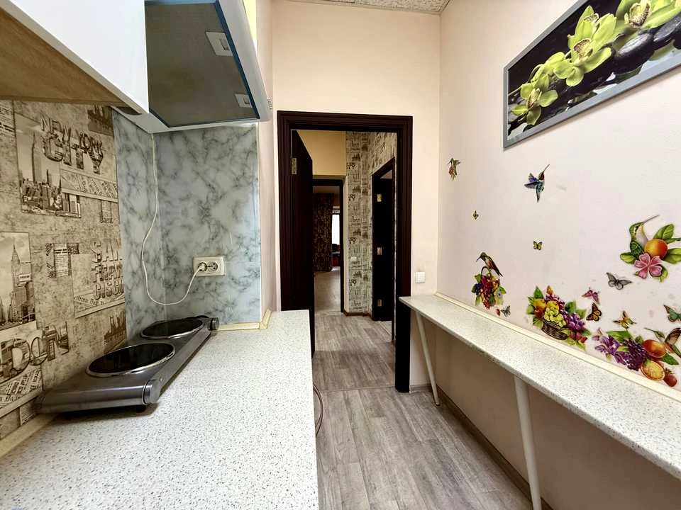 Apartment. Bogdan Khmelnytsky Street, Kyiv