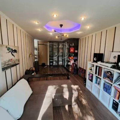 1-room apartment for sale. Livoberezhna city. Panteleimon Kulisha 11.