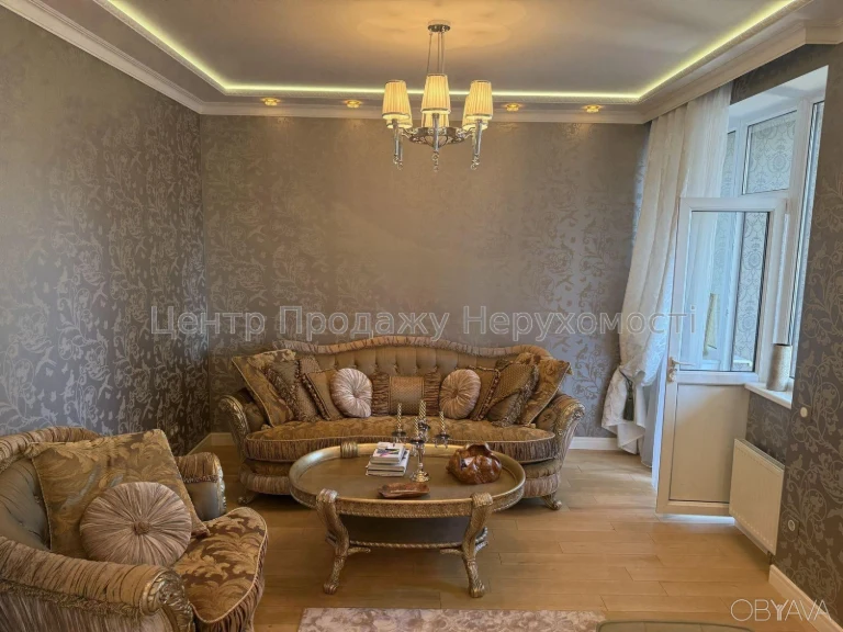 2-комнатная квартира, 90 квадратных метров