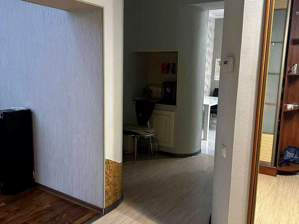 Apartment. Kharkiv, Sumska St. (Karl Liebknecht)