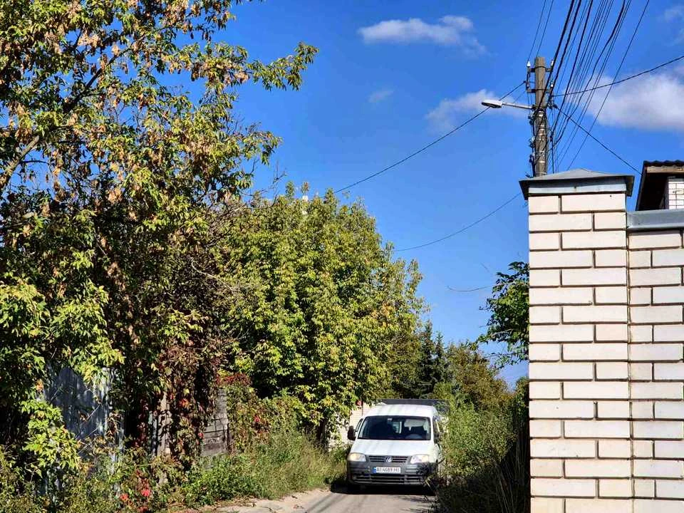 Ділянка. Київ, Бродівська вул.
