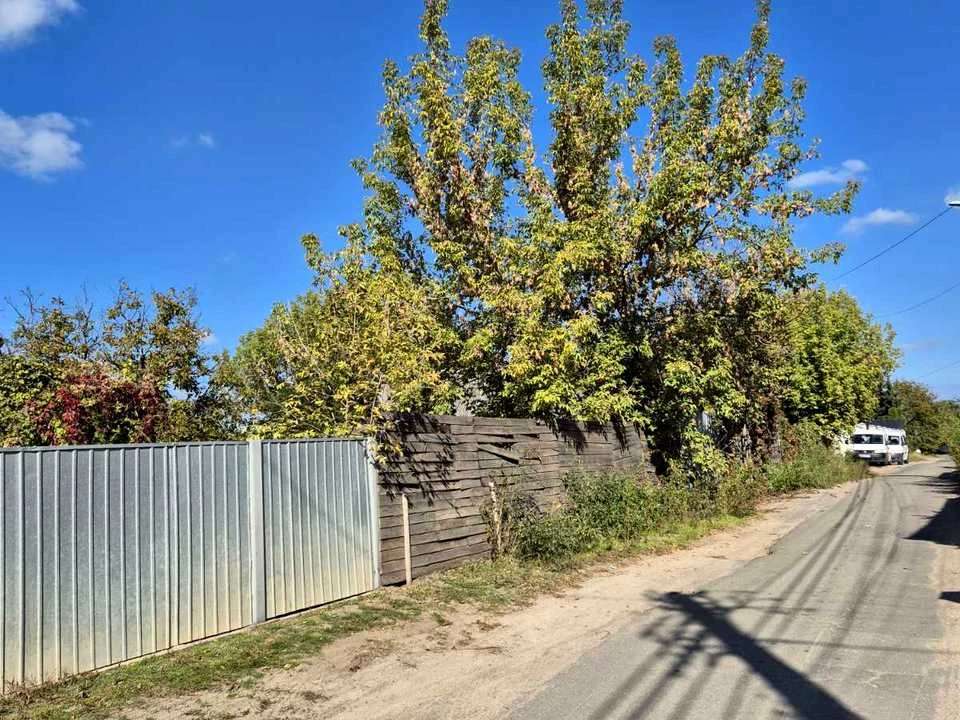 Ділянка. Київ, Бродівська вул.