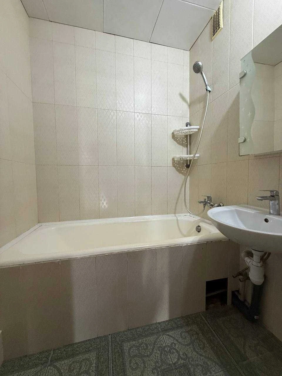 Трехкомнатная квартира в Черемушках, Таирова