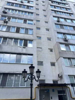 Продається 1-кімнатна квартира в будинку 200х років