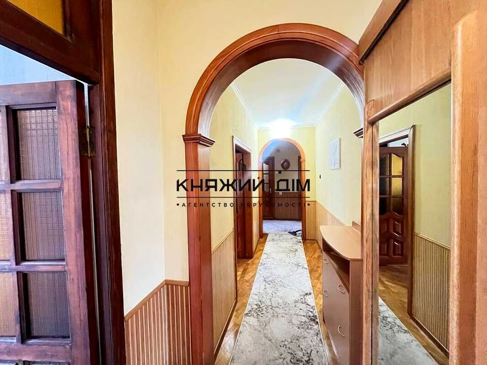 Квартира. Київ, проспект Миколи Бажана