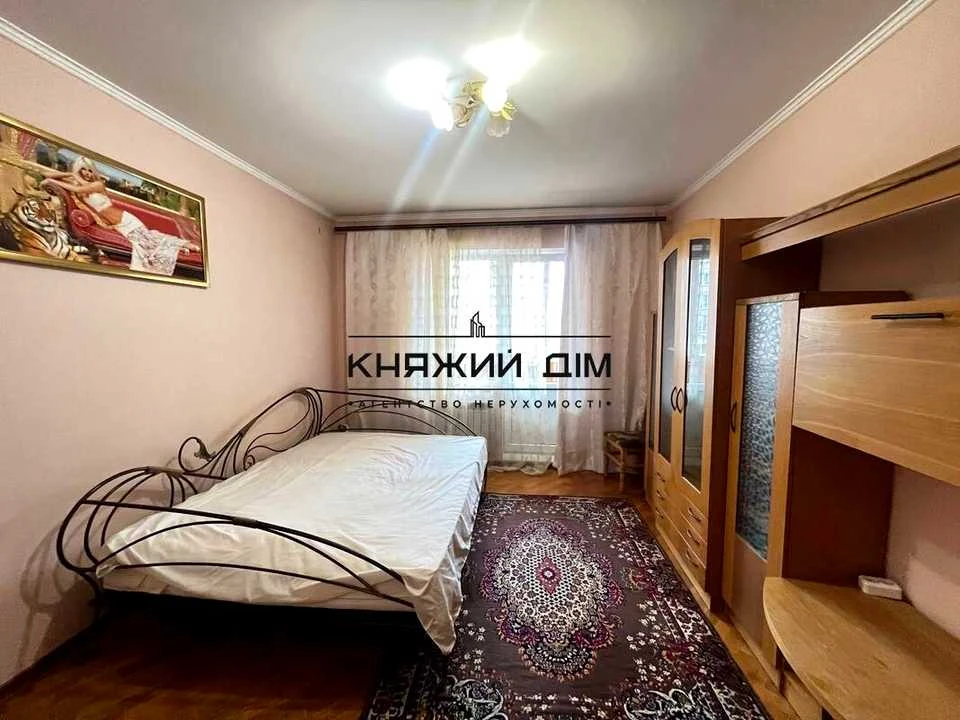 Квартира. Київ, проспект Миколи Бажана