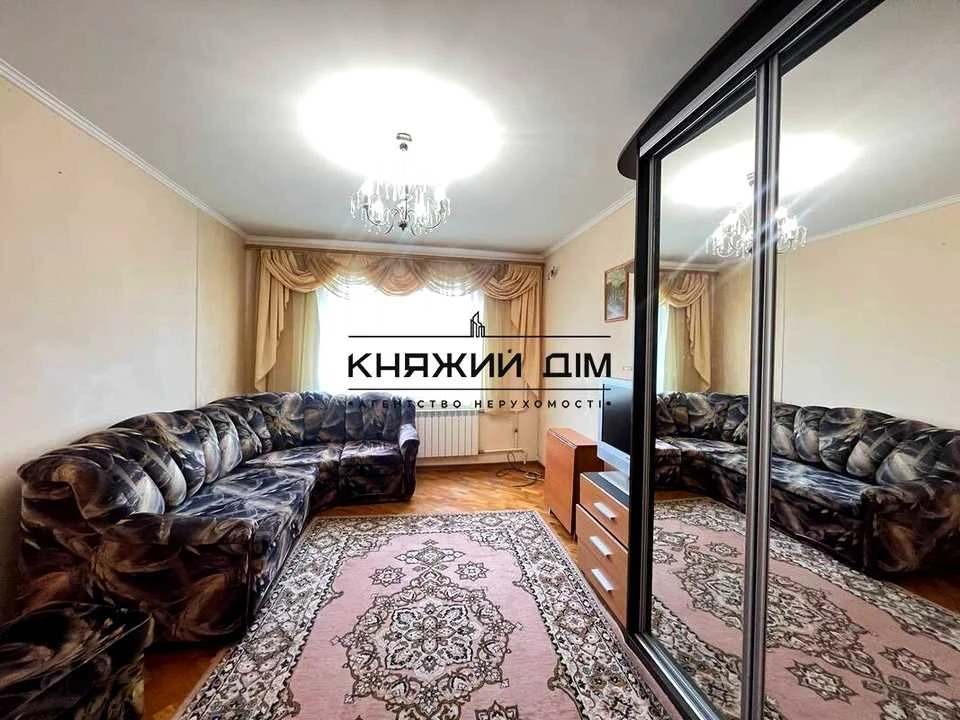 Квартира. Київ, проспект Миколи Бажана