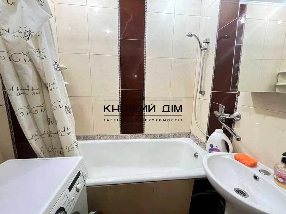 Квартира. Київ, проспект Миколи Бажана