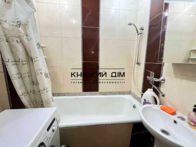 Квартира. Київ, проспект Миколи Бажана