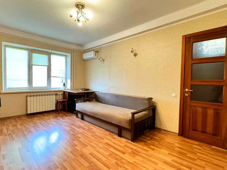 Apartment. Alexander Arkhipenko Street, Kyiv