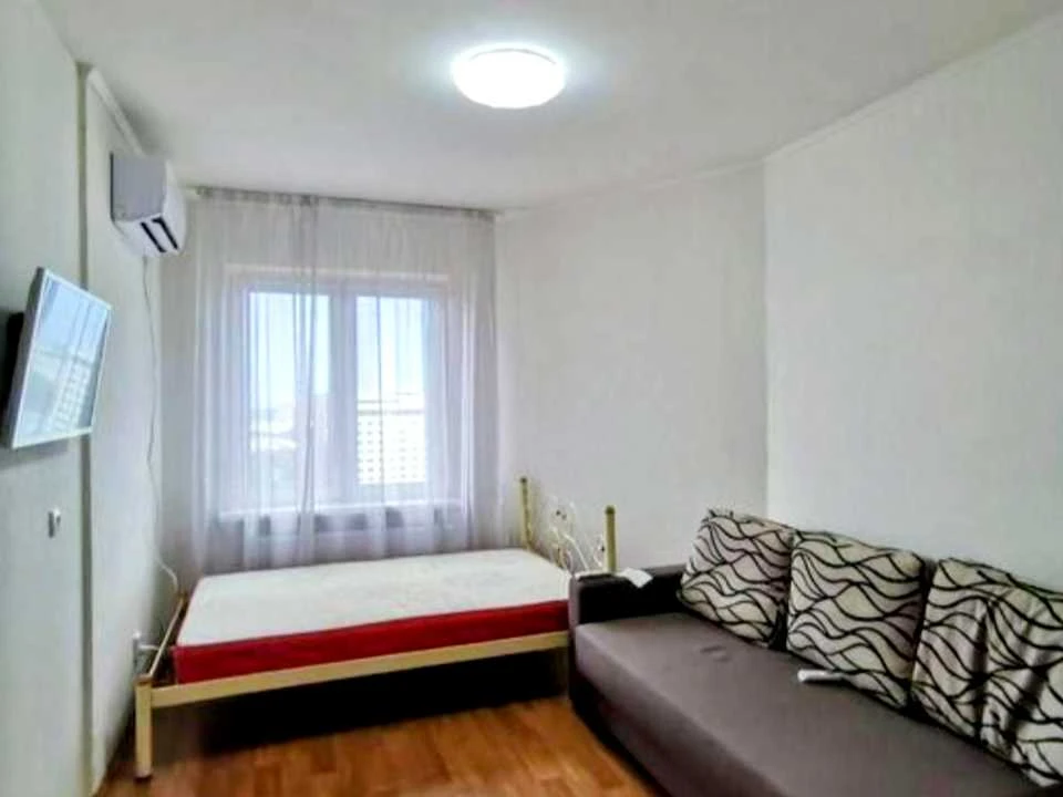 Apartment. Julia Zdanovskaya Street, Kyiv