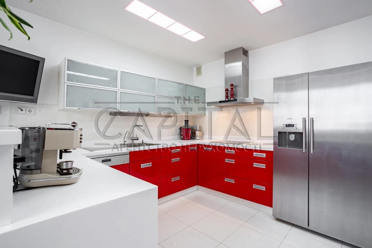 Продаж квартири Бажана Позняки Дарницький район 3 кімнати, 1