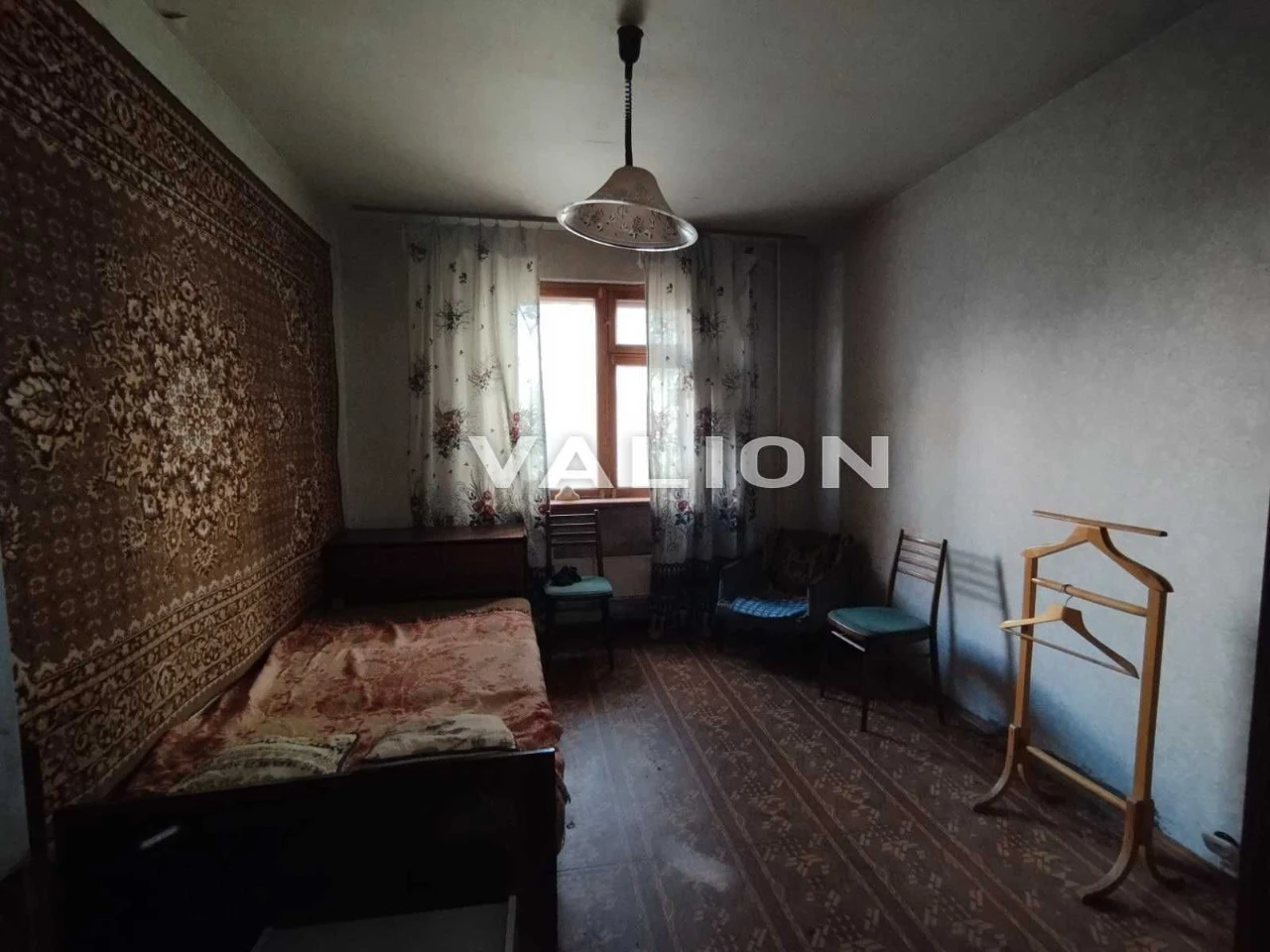 Продам 3 кімнатну квартиру, 76м2, вул. Урлівська 3-Б, метро