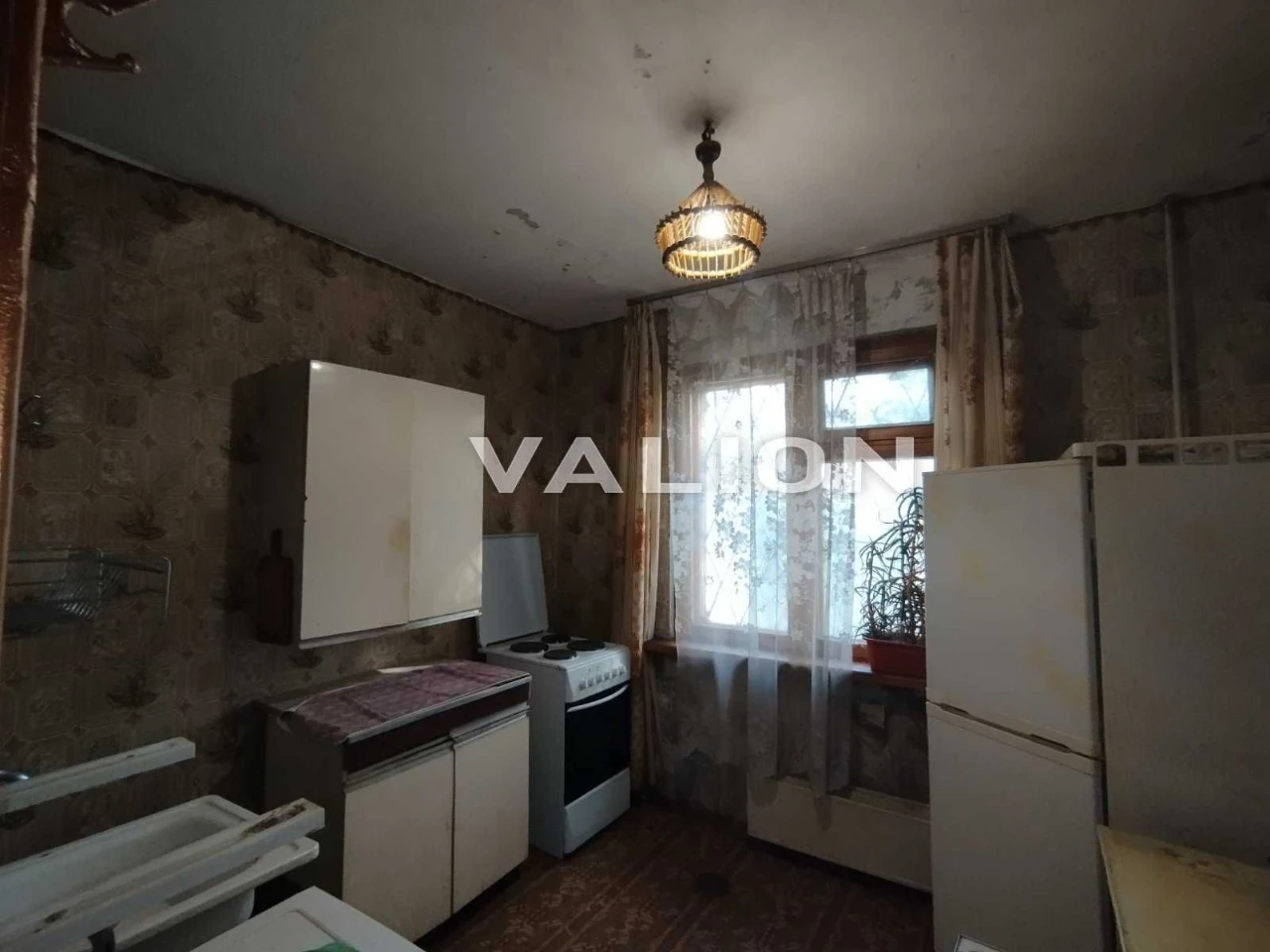 Продам 3 кімнатну квартиру, 76м2, вул. Урлівська 3-Б, метро