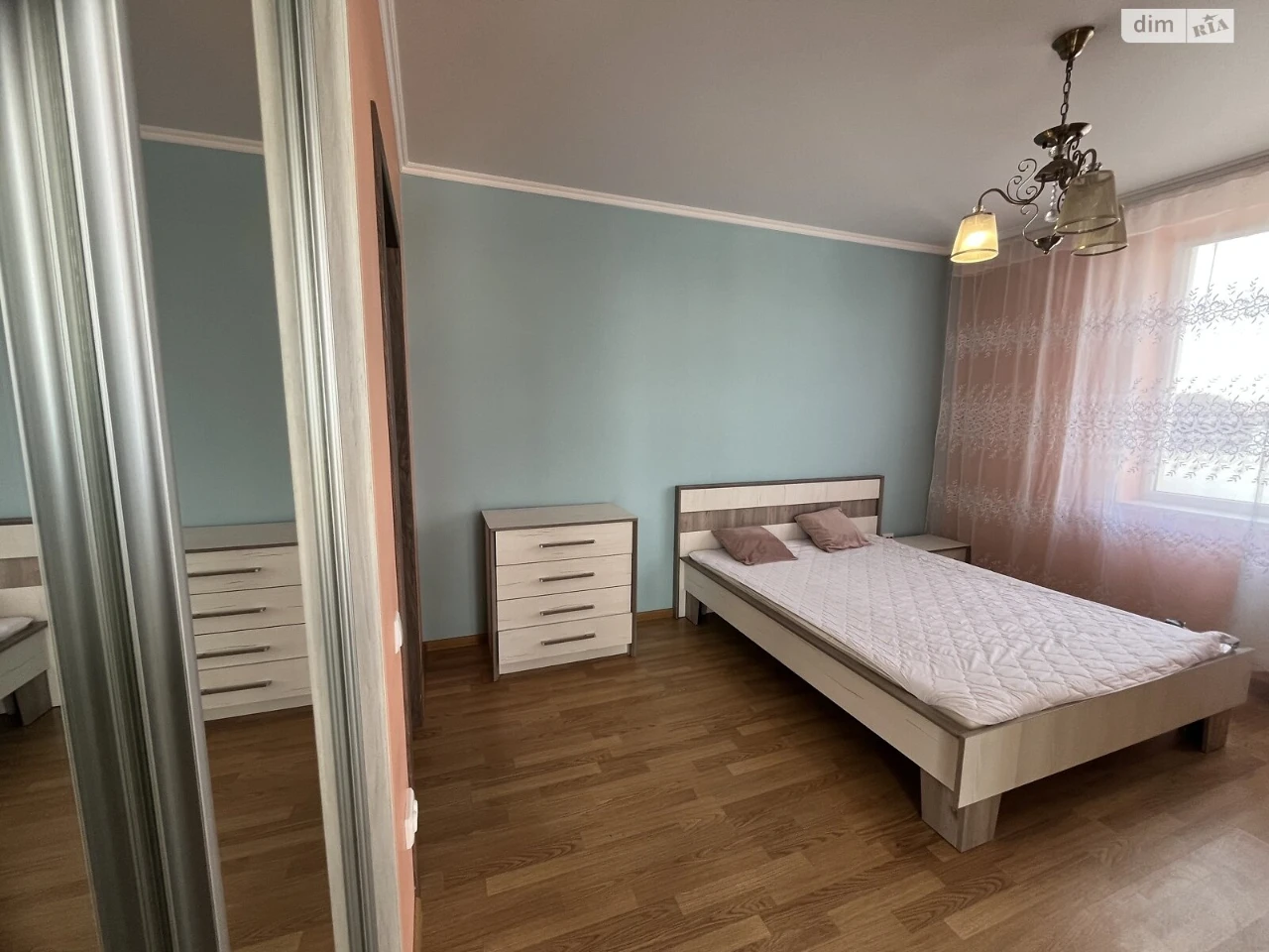 Довгострокова Оренда Квартира Виставка