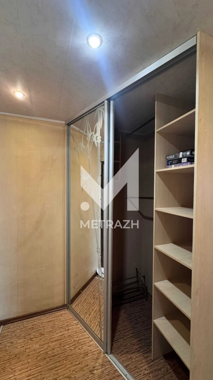 For Sale: 2-bedroom apartment with renovation and furniture near Rost
