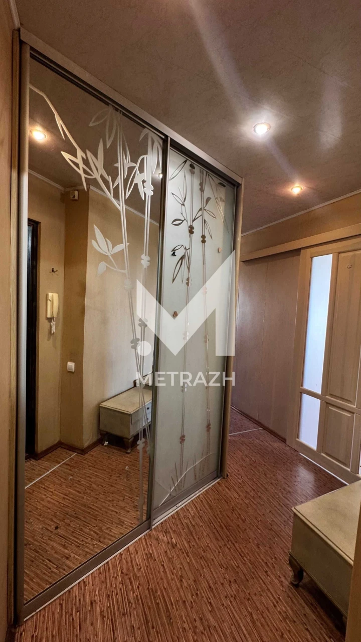 For Sale: 2-bedroom apartment with renovation and furniture near Rost