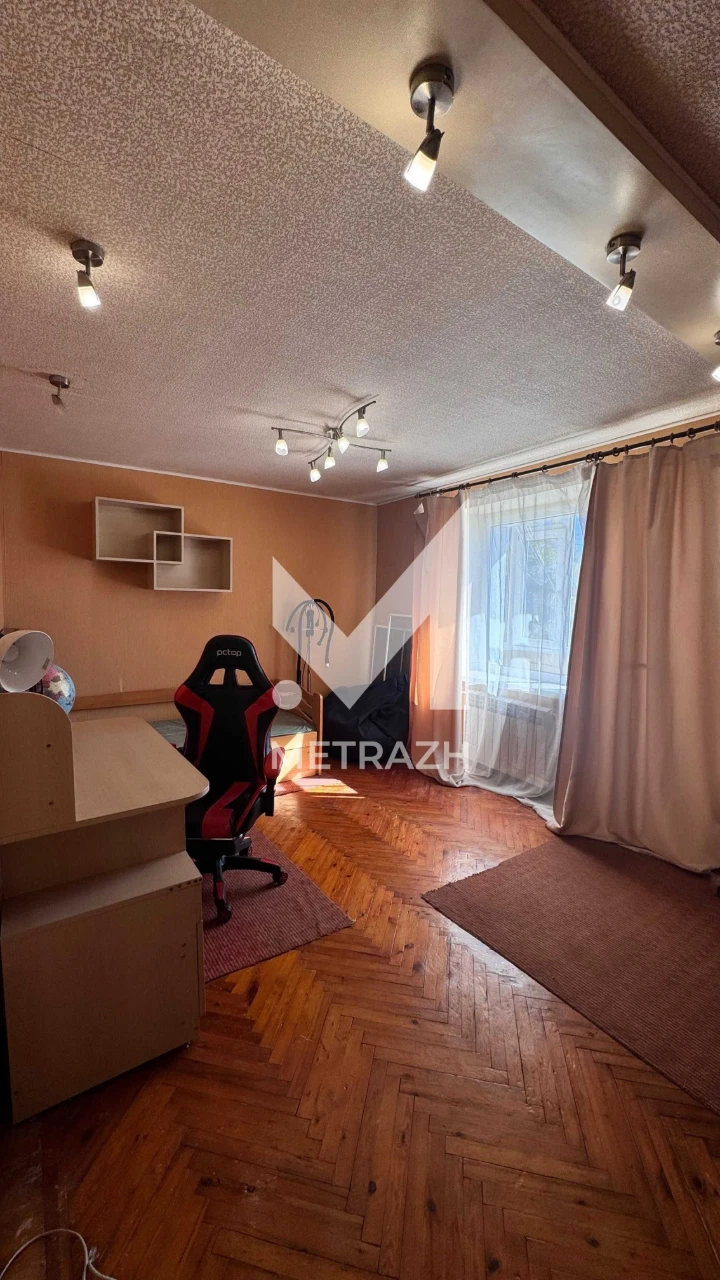 For Sale: 2-bedroom apartment with renovation and furniture near Rost
